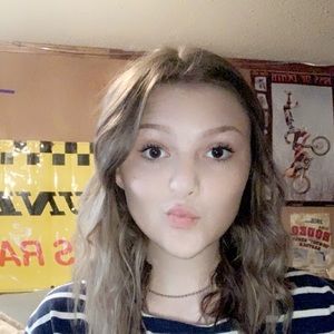 Meet your Posher, Kaitlyn